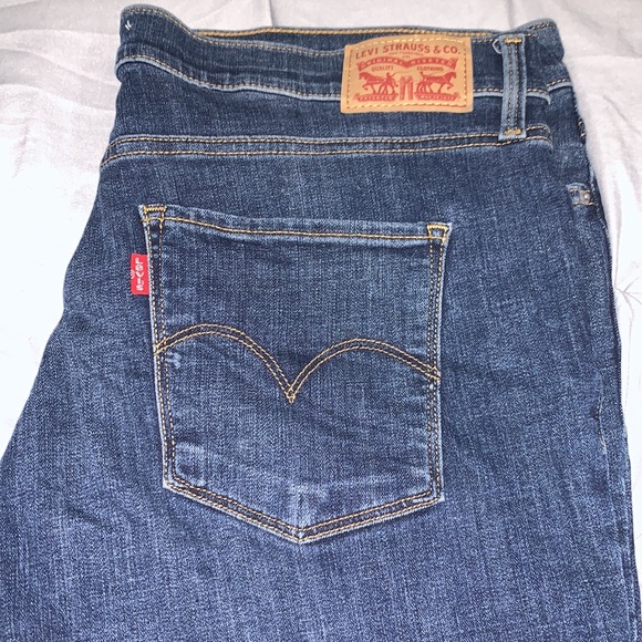 Levi’s 311 Shaping Skinny - Picture 4 of 5